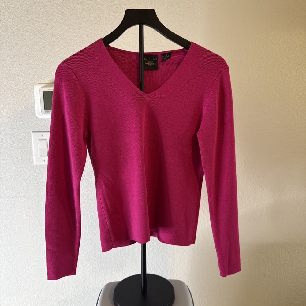 B. Moss Tailor Women's Knit Sweater V-Neck Long Sleeve Pink Size S